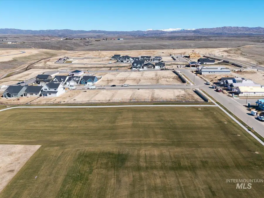 365 S Bumper Way, Boise, ID 83716 - #2