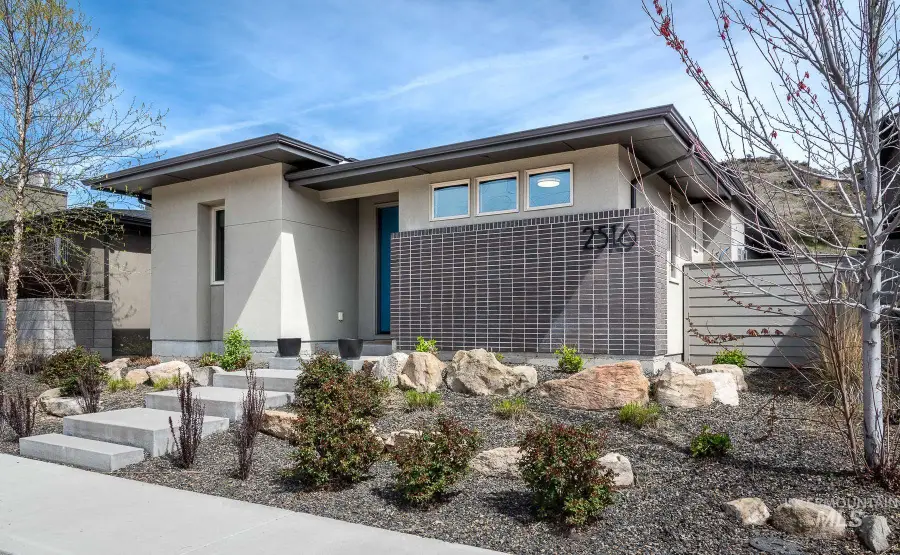2516 E Warm Springs Ave, Boise, ID 83712 - #3