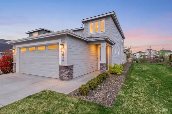 2036 E Knobcone Dr, Meridian, ID 83642