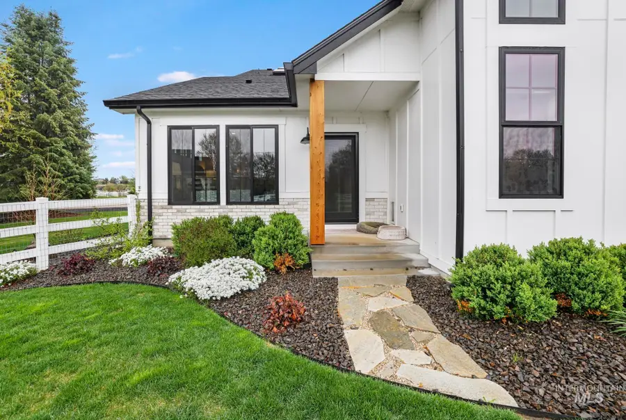 8973 New Castle Dr, Middleton, ID 83644 - #2