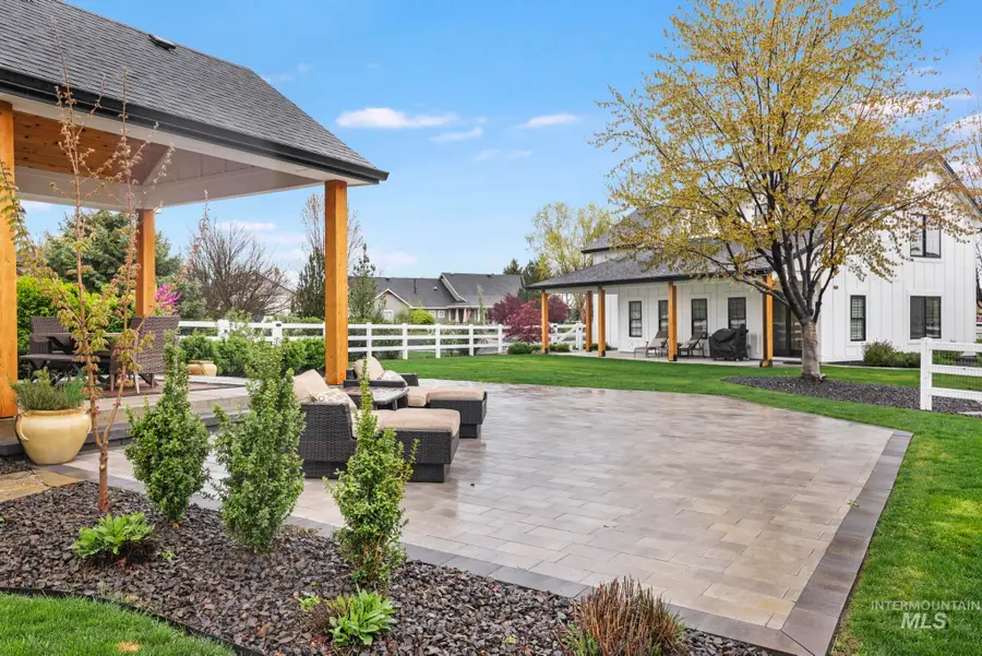 8973 New Castle Dr, Middleton, ID 83644 - #3