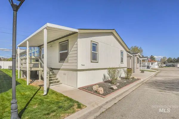 7944 W Manassas Ln, Garden City, ID 83714