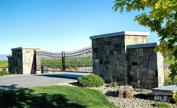 Lot 9 Cedar Ln, American Falls, ID 83211