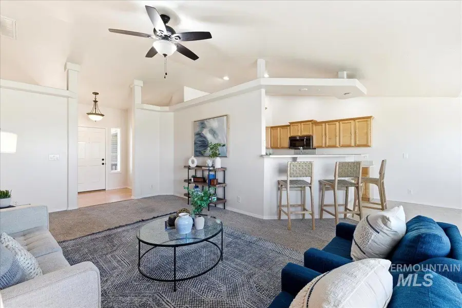 1284 NW Mandarin St, Mountain Home, ID 83647 - #3