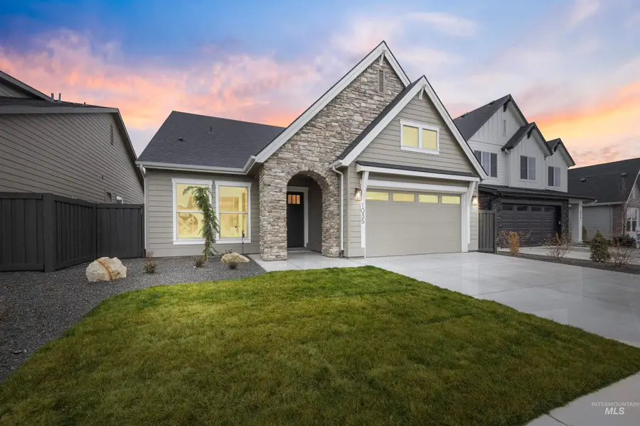 934 E Escalation St, Meridian, ID 83642 - #3