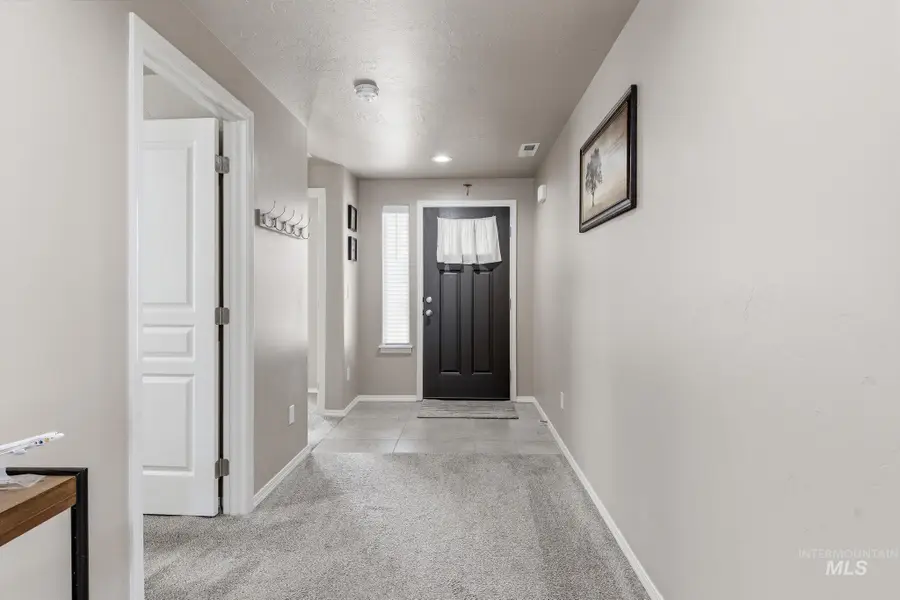 612 Diamond Lake St, Middleton, ID 83644 - #3