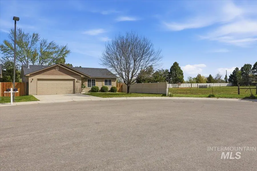 1492 S Kodiak Bear Pl, Kuna, ID 83634 - #3