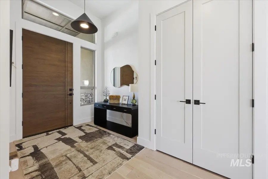 503 N Creekwater Ave, Eagle, ID 83616 - #3