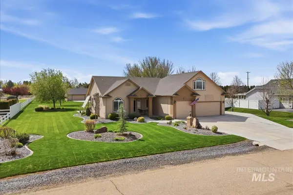 11945 Plantation Ct, Nampa, ID 83651