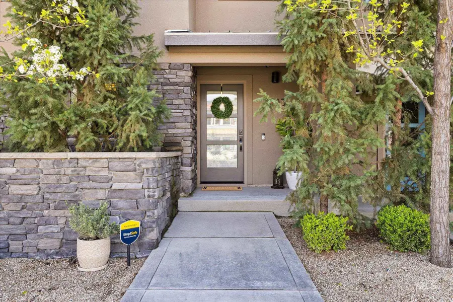 3693 E Parkcenter Blvd, Boise, ID 83716 - #2