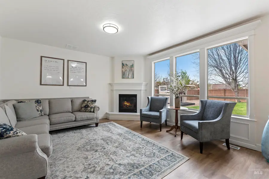 5791 N Arliss Ave, Meridian, ID 83646 - #3