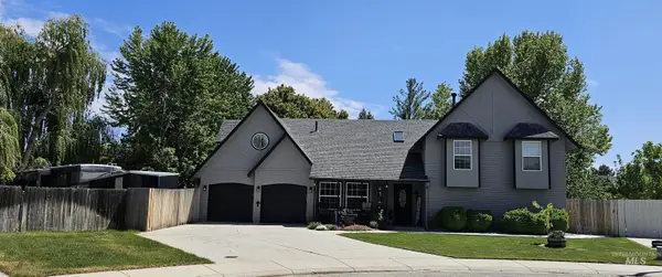 1122 N Roper Place, Meridian, ID 83642