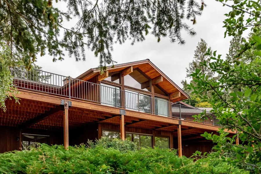 1050 Paradise Ridge Rd, Moscow, ID 83843 - #3