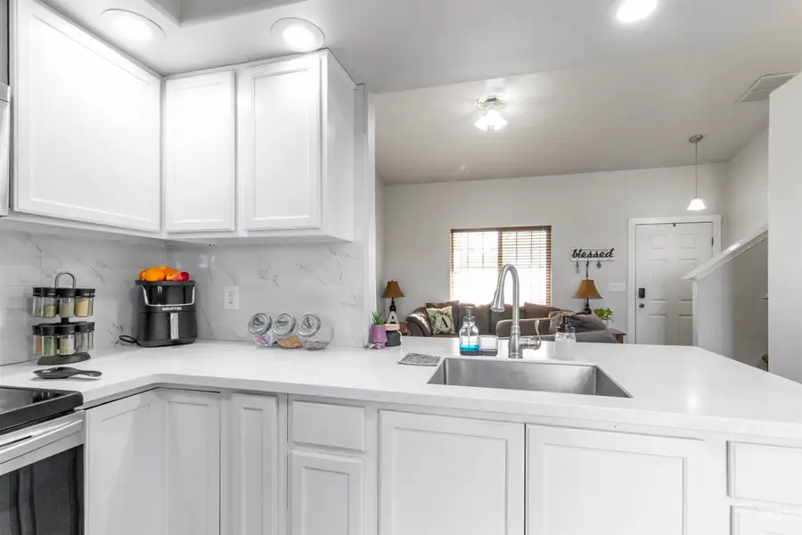 1823 Cambridge St, Caldwell, ID 83607 - #3