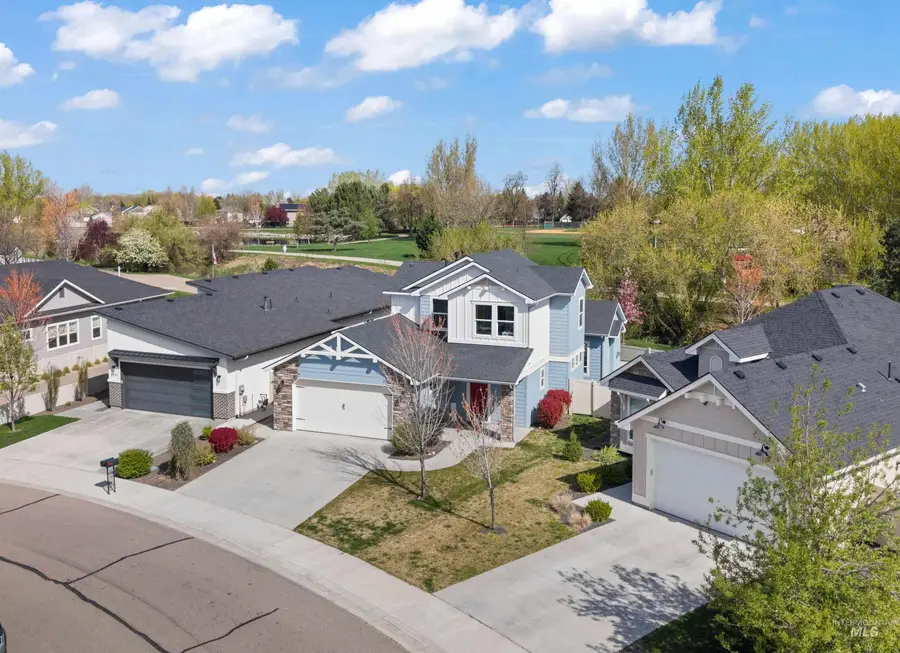 3820 W. Dover Dr., Meridian, ID 83642 - #3