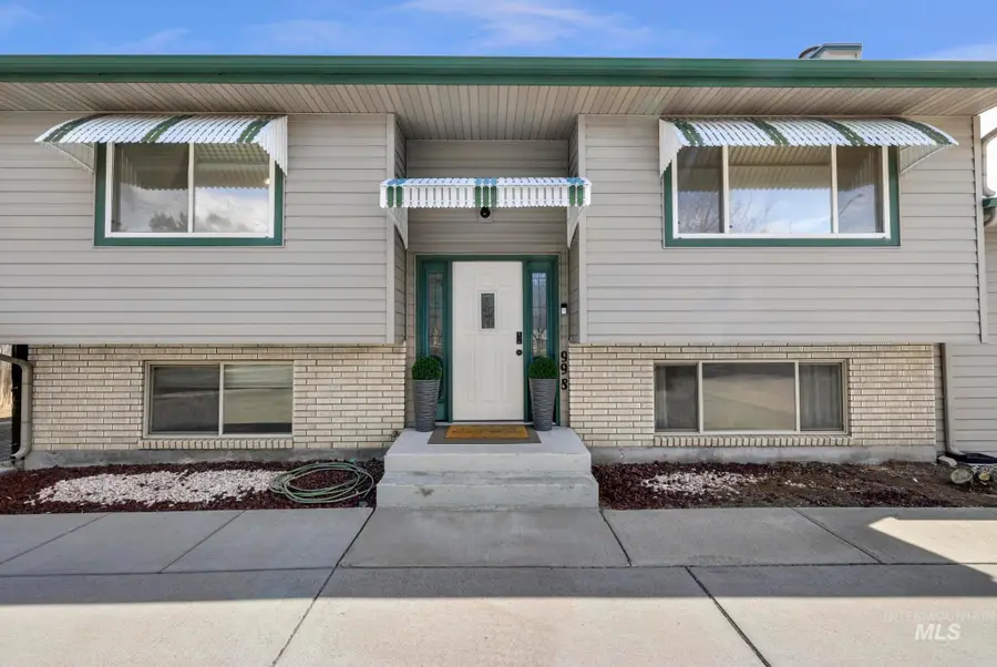 998 N Locust, Twin Falls, ID 83301 - #2
