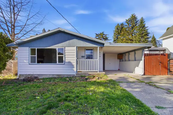 614 Kenneth St, Moscow, ID 83843