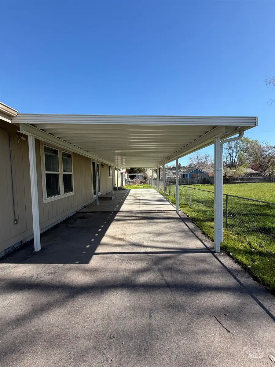 321 Joliet St, Caldwell, ID 83605 - #3