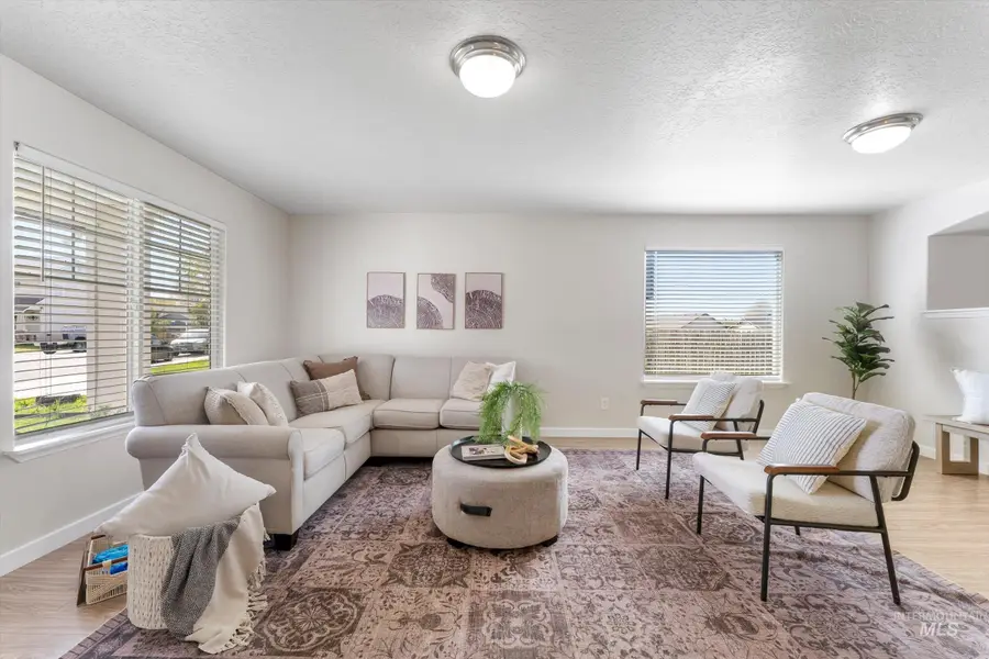 2150 W Grassy Creek Dr, Nampa, ID 83686 - #2