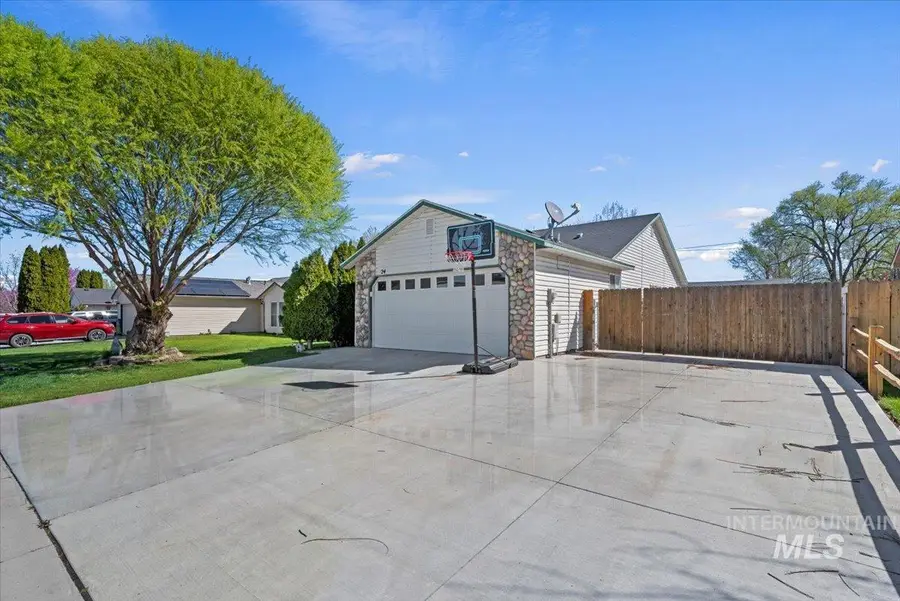 24 S Honey Drive, Nampa, ID 83687 - #2