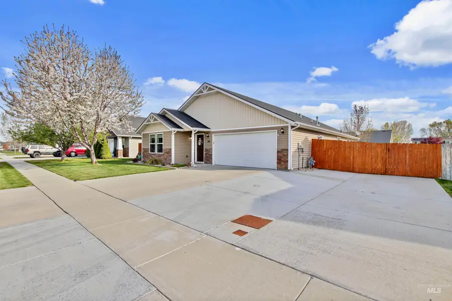 34 N Granite Falls Dr, Nampa, ID 83651 - #2