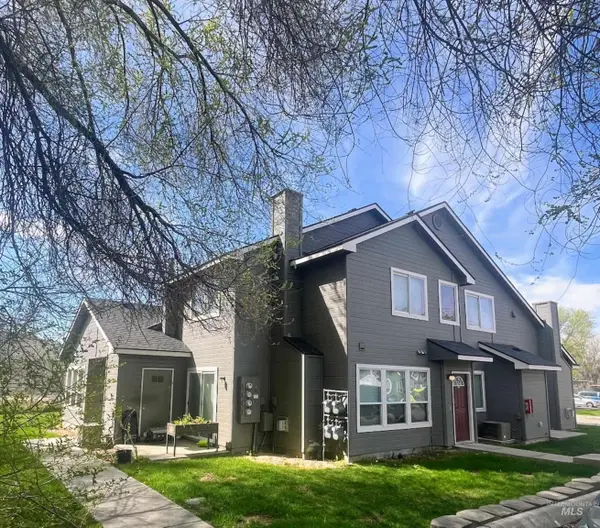 1426 E Sharons Loop, Nampa, ID 83686