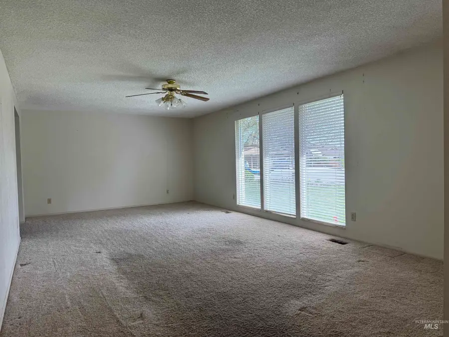 5210 N Decatur, Boise, ID 83704 - #2