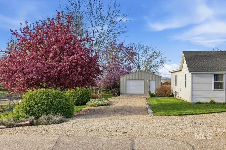 21454 Binford Dr, Greenleaf, ID 83626 - #3