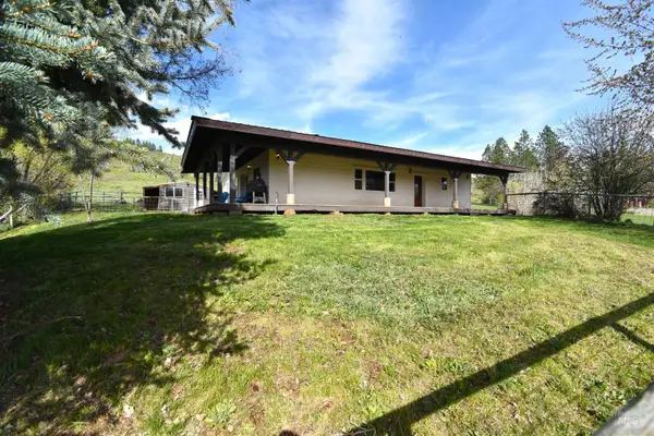 2599 Fruitvale Glendale Road, Council, ID 83612