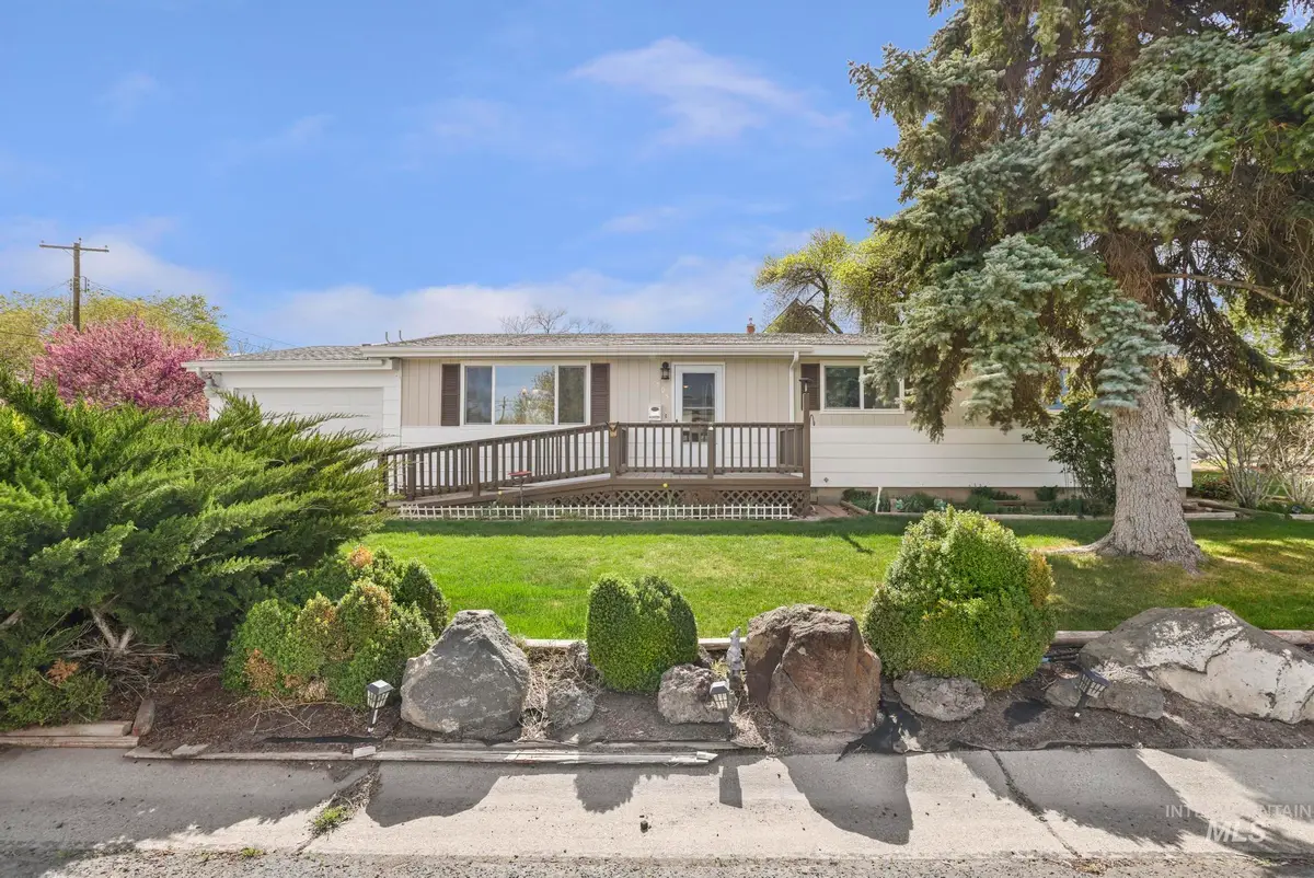 905 Holly St, Buhl, ID 83316 - #1