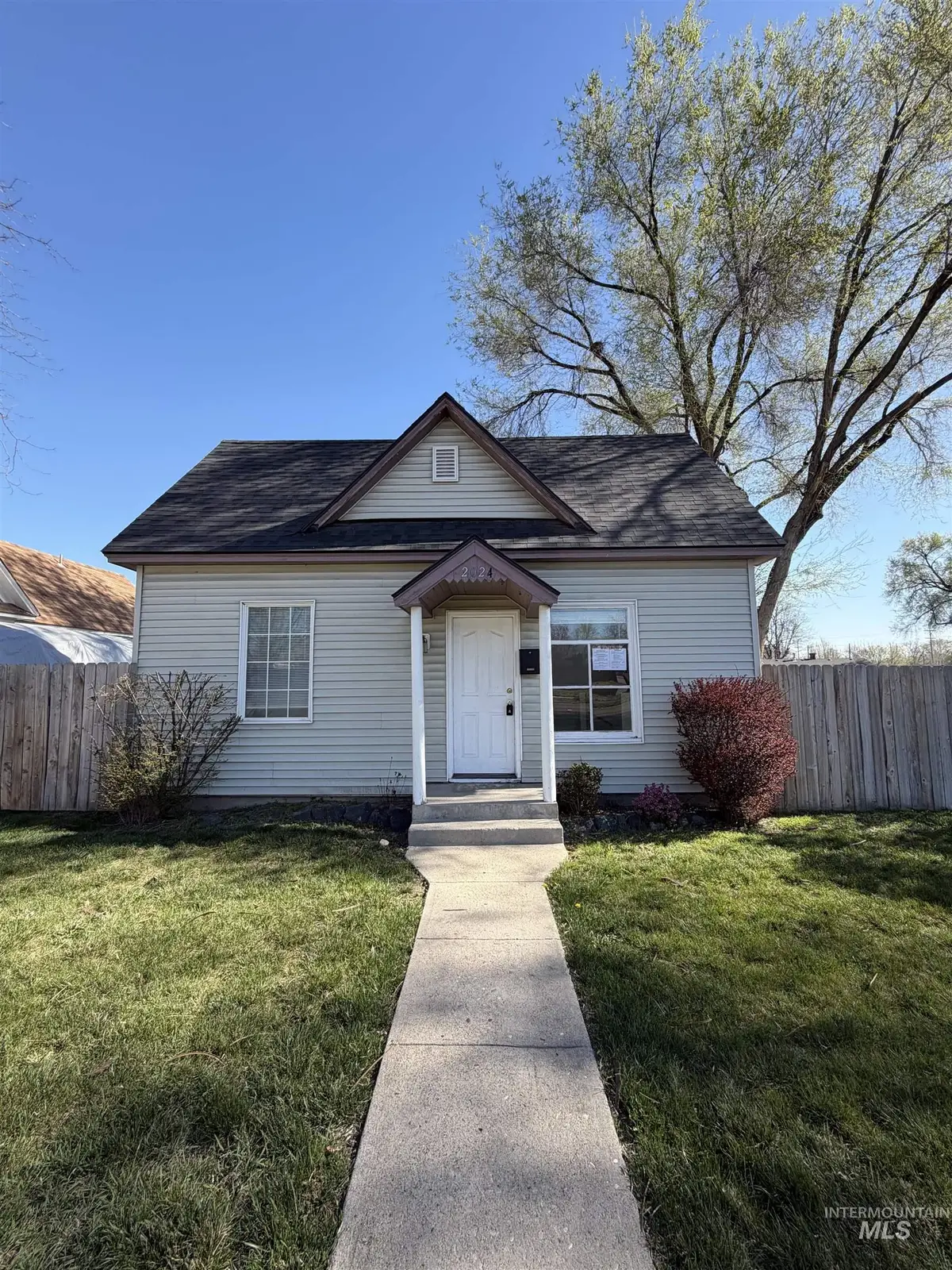 2024 2nd St S, Nampa, ID 83651 - #1