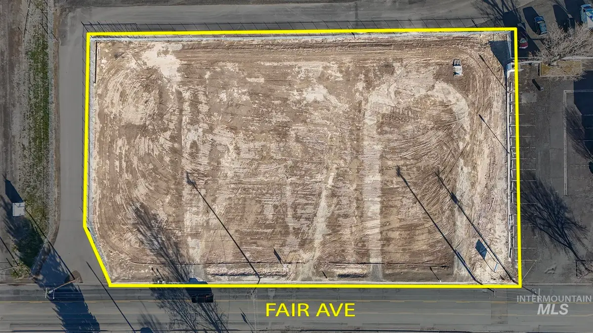 803 Fair Ave, Filer, ID 83328 - #1
