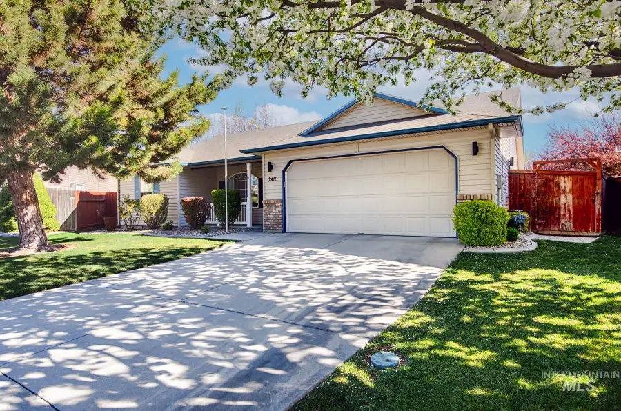 2410 N Hawaiian Hawk Pl, Kuna, ID 83634 - #2