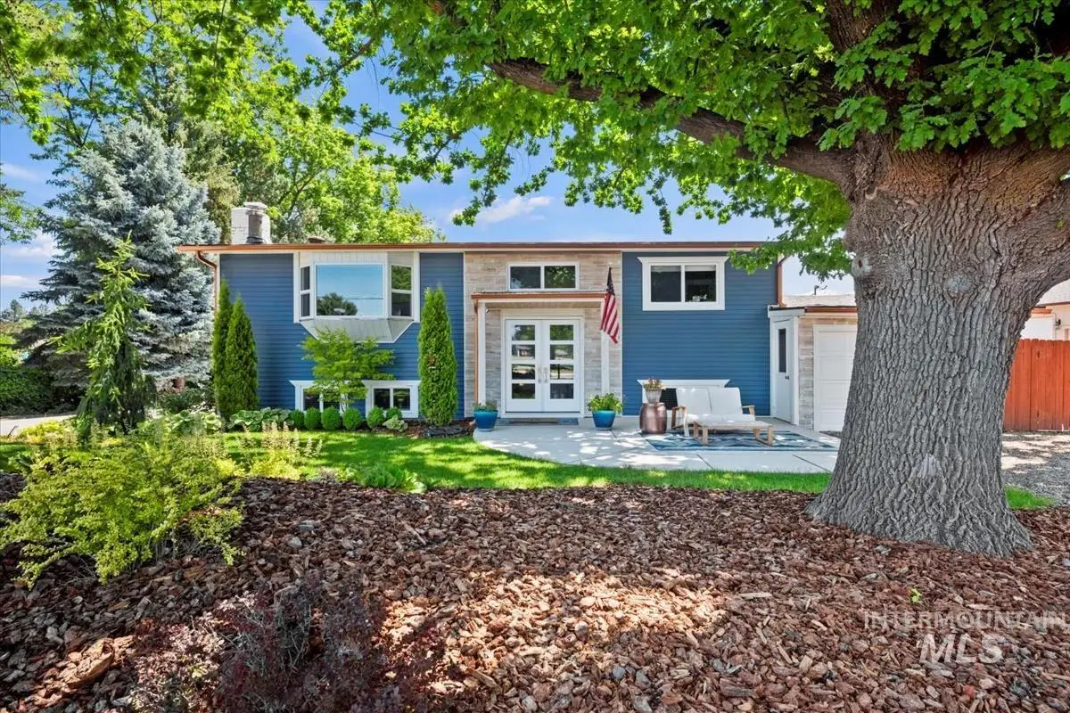 632 N Edgewood Ln, Eagle, ID 83616 - #1