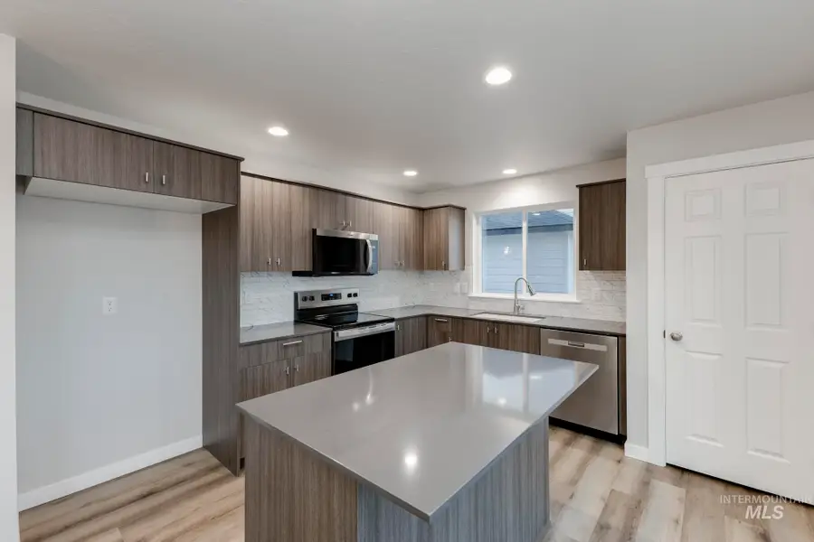 6629 W Redwood Creek Dr, Meridian, ID 83646 - #3