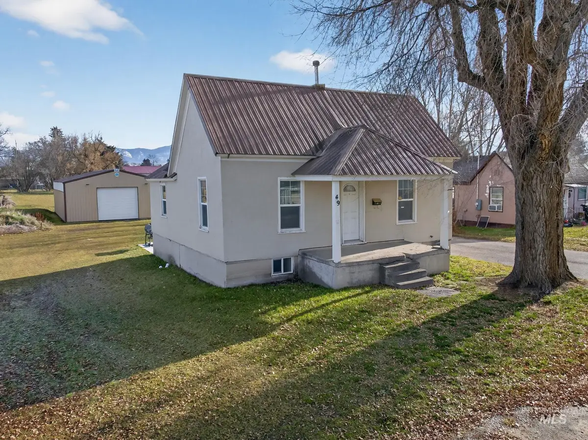 49 S 4th W, Green River, WY 82363 - #1