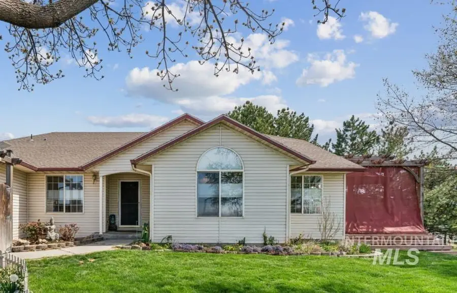 4725 E Victory Road, Nampa, ID 83687 - #3