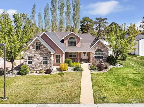 1111 Cole St, Kimberly, ID 83341