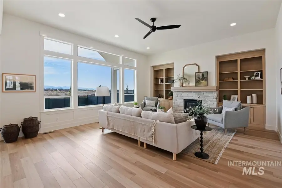 2131 N Buhrstone Ave, Eagle, ID 83616 - #3