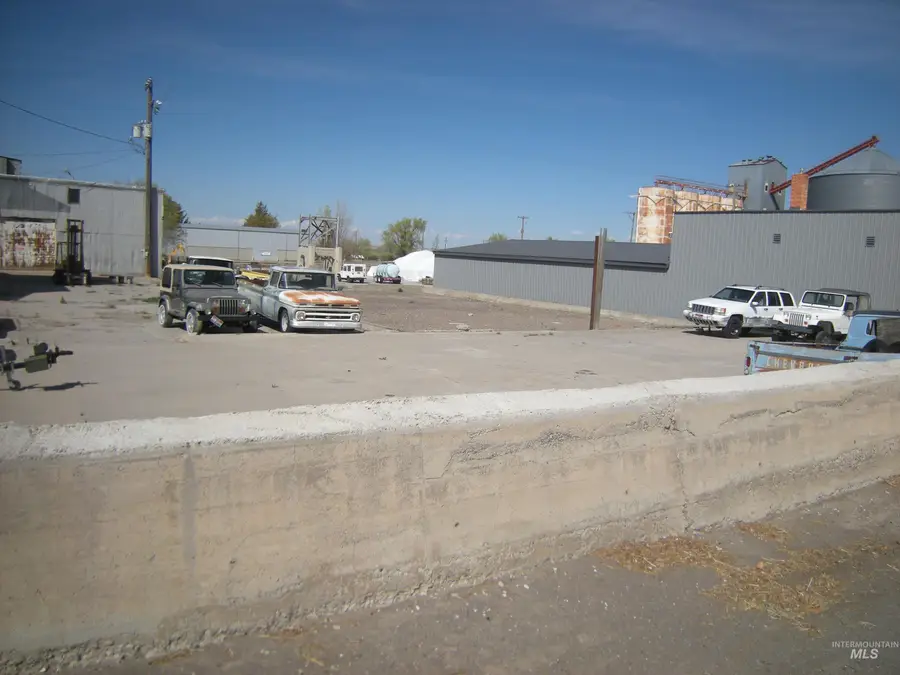 Appr 400 Railroad St S. Lots 16,17,18 Blk 5, Hazelton, ID 83355 - #3