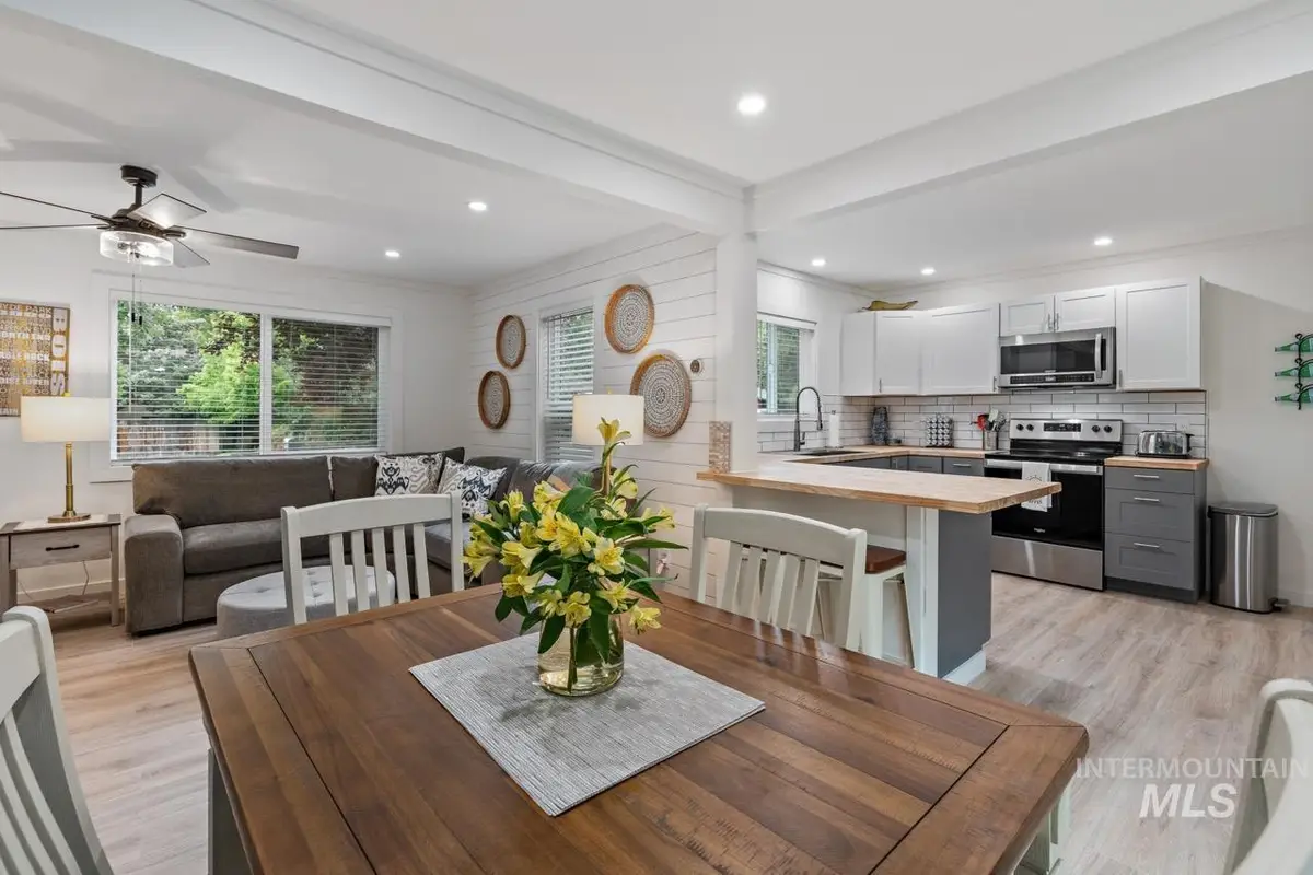 3518 N 36th St, Boise, ID 83703 - #1