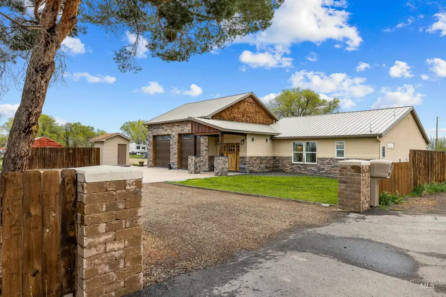 1222 S 14th E, Mountain Home, ID 83647 - #3