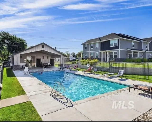 2329 E Spice Loop #4, Nampa, ID 83687 - #2