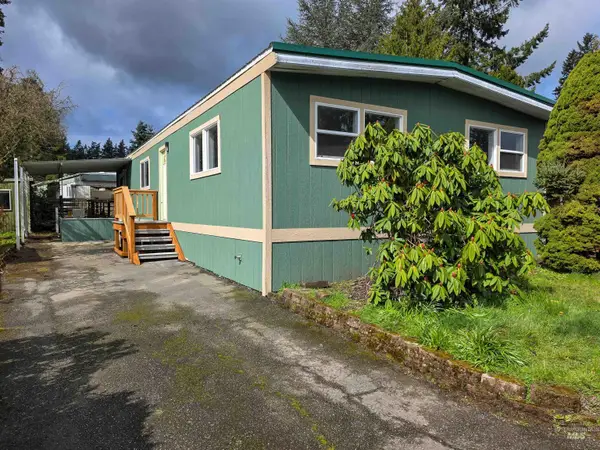 5220 176th St Sw #69, Outside City Limits, WA 98037