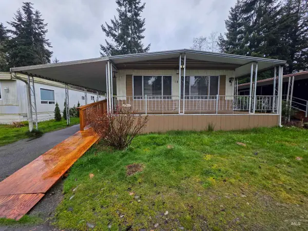 5220 176th St Sw #19, Outside City Limits, WA 98037
