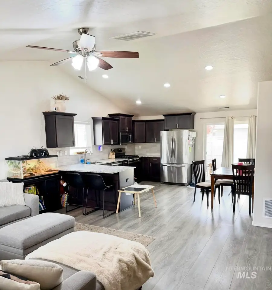 695 Stanley Lake St, Middleton, ID 83644 - #3