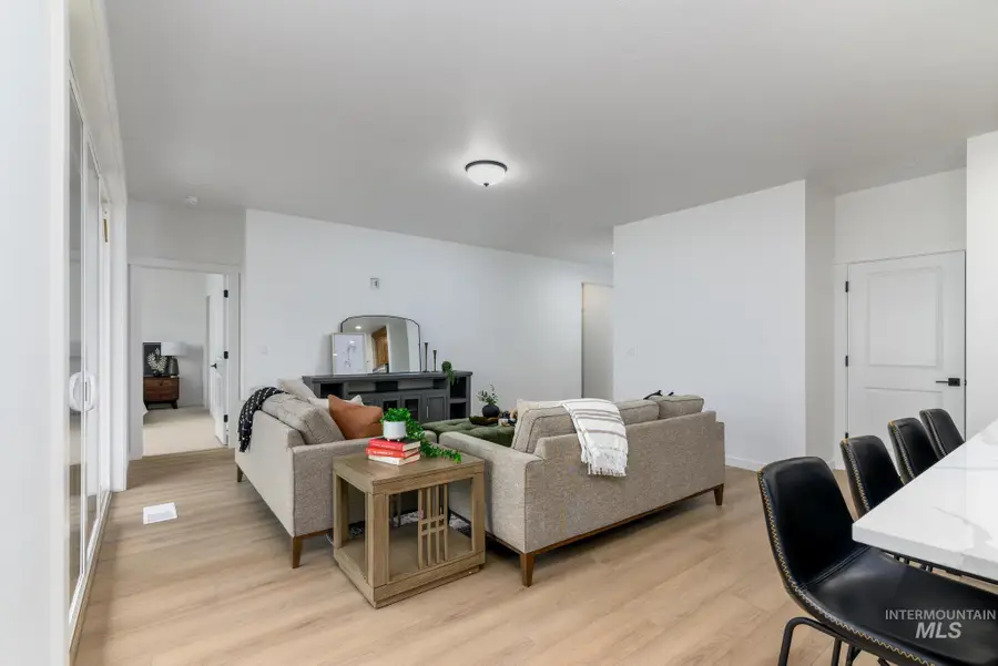 6310 W Snow Currant St, Meridian, ID 83646 - #2