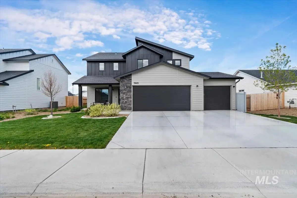 1945 SW Sharpshinned, Mountain Home, ID 83647 - #1