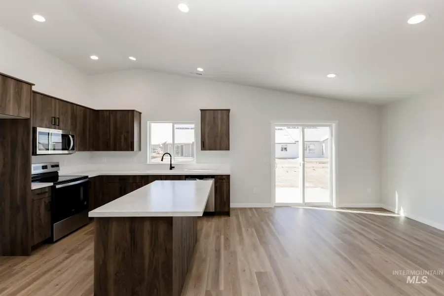 7083 E Shields Dr, Nampa, ID 83687 - #3