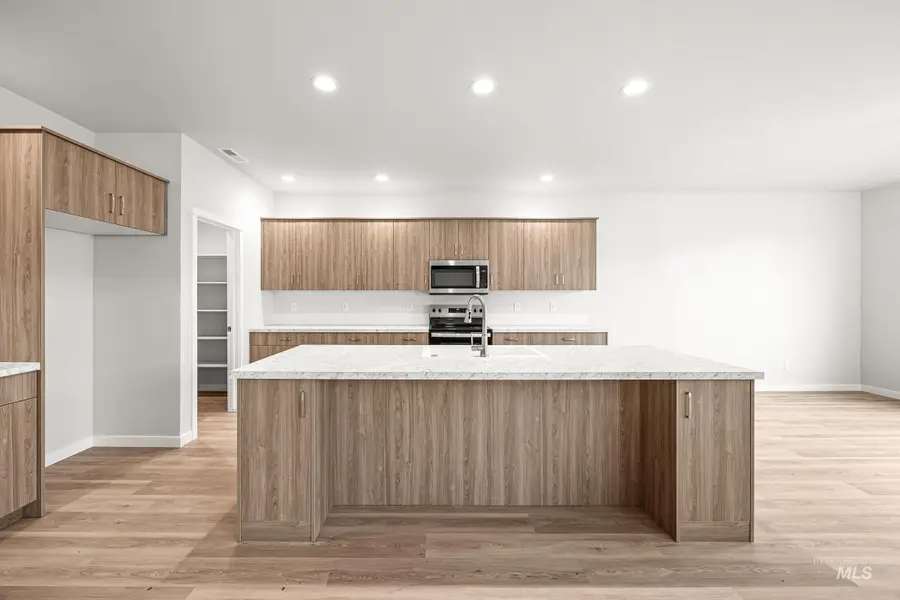 3663 E Syracuse St, Nampa, ID 83686 - #3